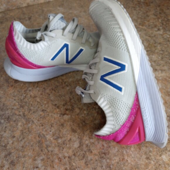 New Balance Fuel cell Echo v1 - Picture 2 of 4